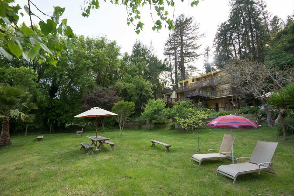River View Garden Resort Monte Rio Ngoại thất bức ảnh
